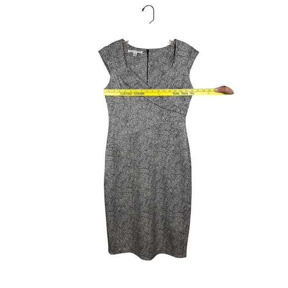 Maggie London Black And White Sheath Midi Dress V-neck Sleeveless- Size 8 - Picture 3 of 9